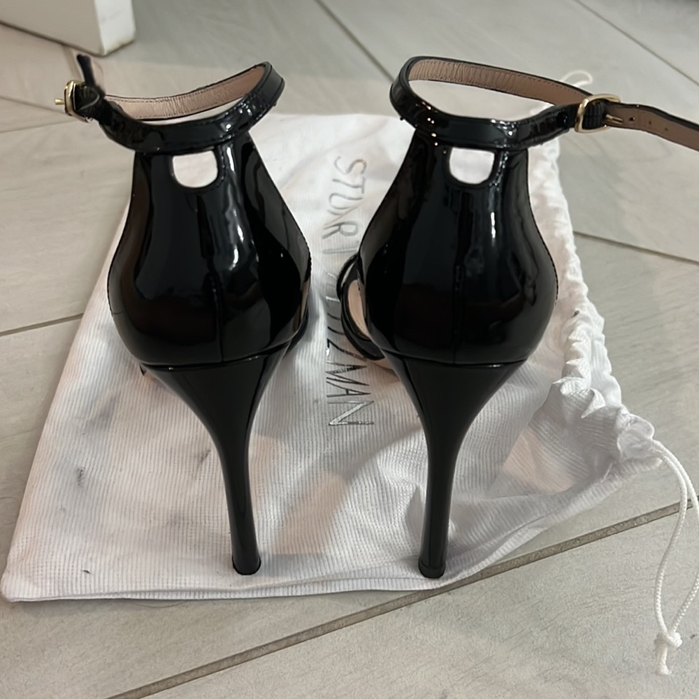 Stuart Weizmann Nudistsong RARE black patent leather heel- like new - Picture 4 of 8
